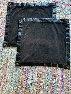 Pair Barclay Butera Charcoal luxury shams Wood Button Corner Accent 31” squarw